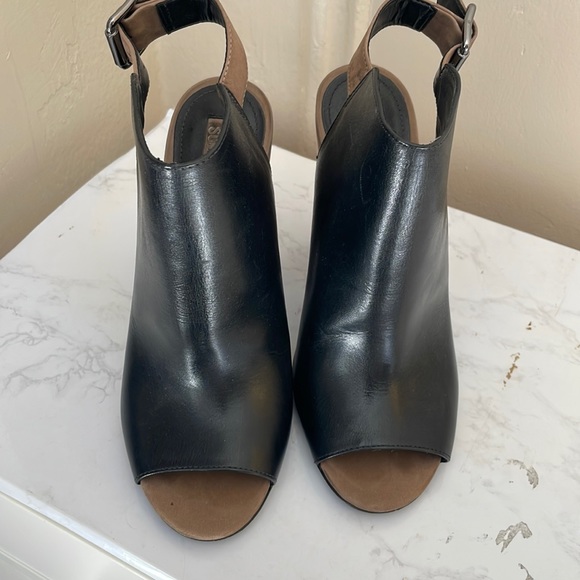 Schutz black ankle boots peep toe block suede heels EU38 US 7 - Picture 1 of 6